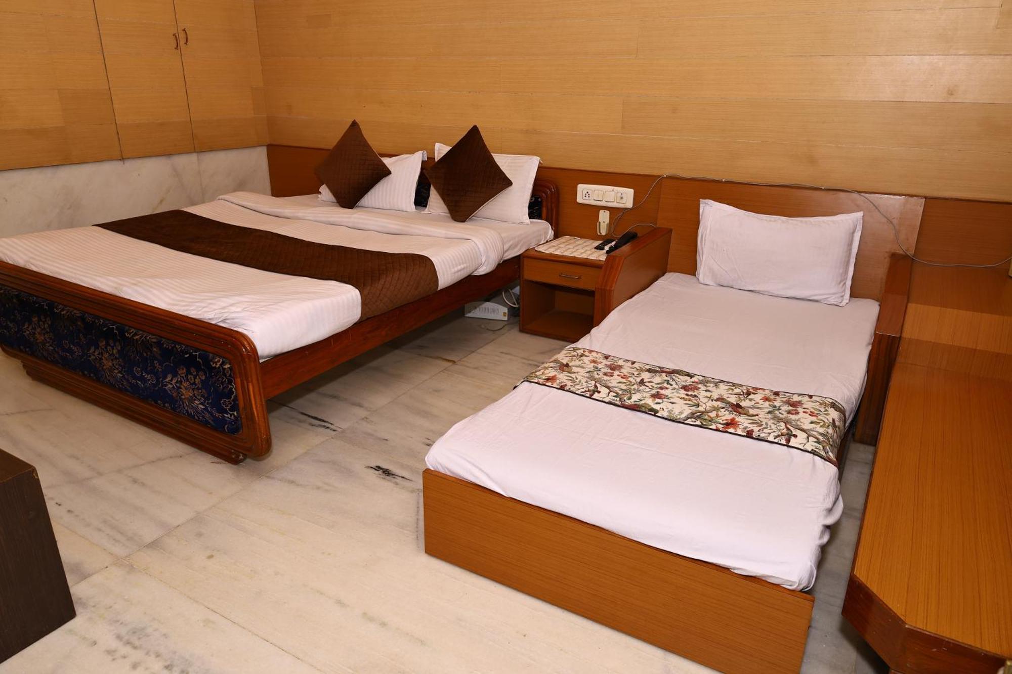 Hotel Suncity By Sharnam Nathdwara Luaran gambar